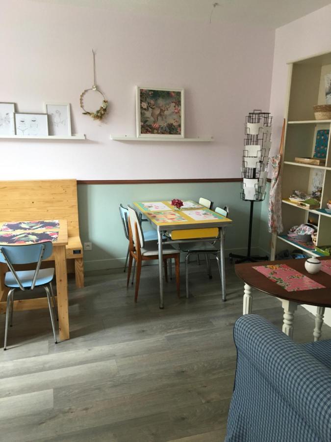 Un Dimanche Chez Julie Chambre Celestine Parthenay Exterior photo